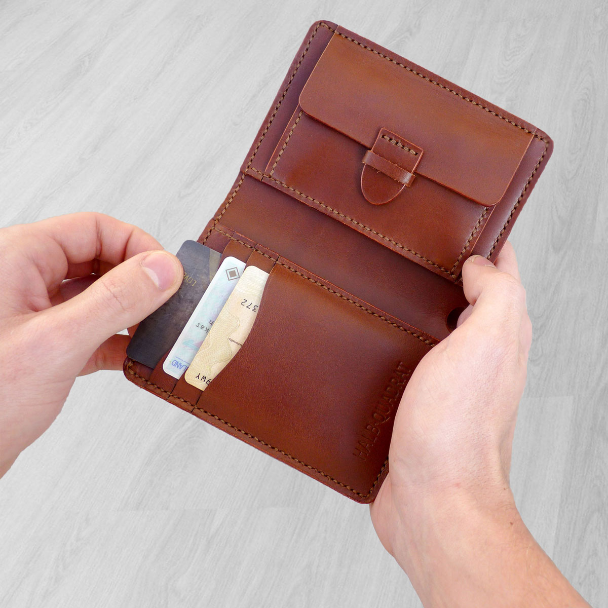 braunes Lederportemonnaie